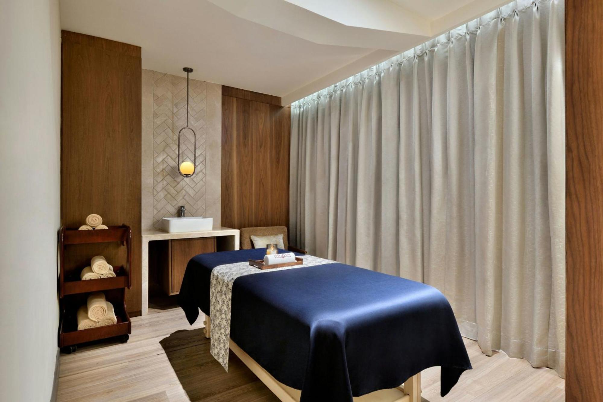 Courtyard By Marriott Mahabaleshwar Hotel Bagian luar foto