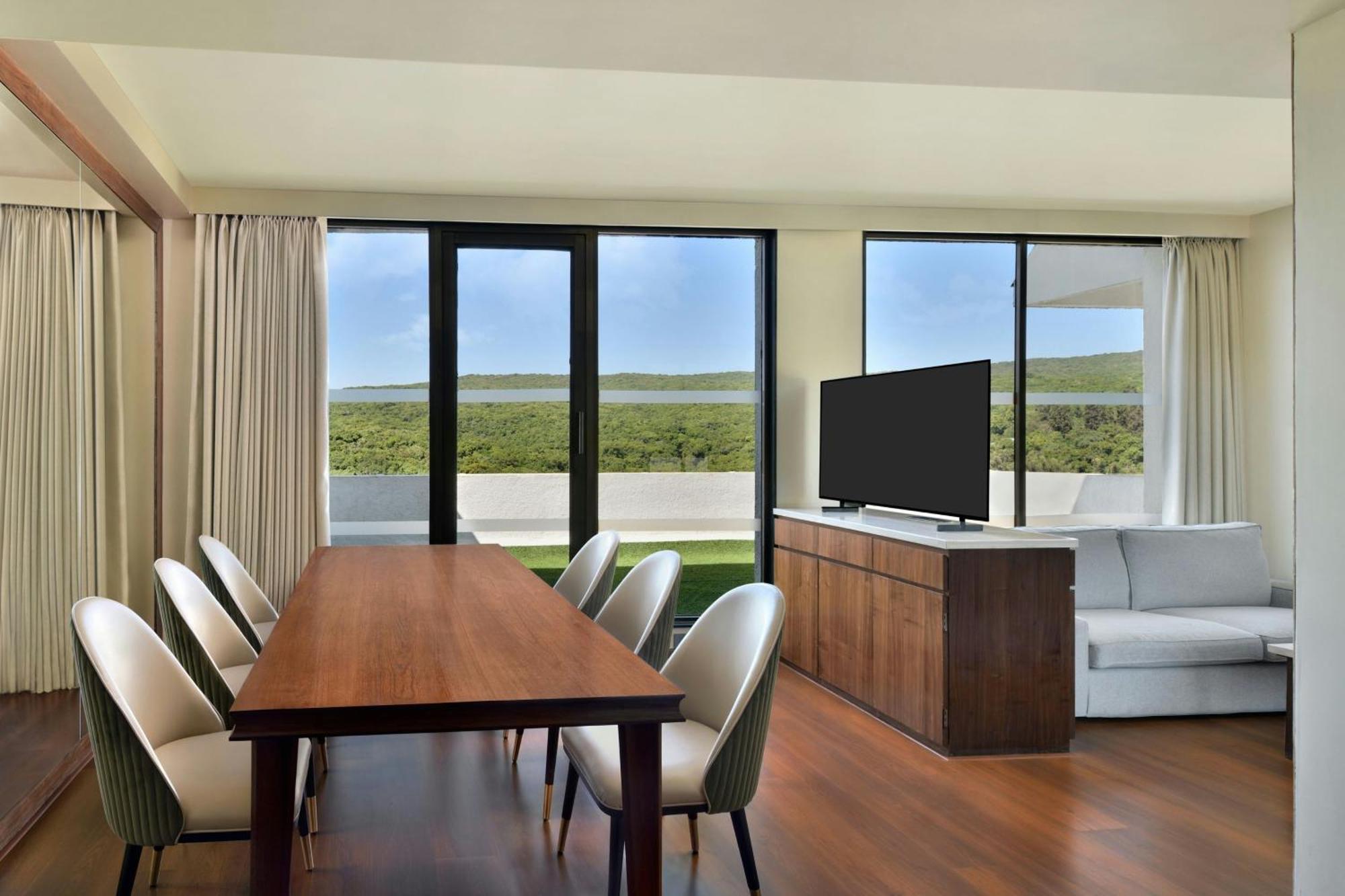 Courtyard By Marriott Mahabaleshwar Hotel Bagian luar foto