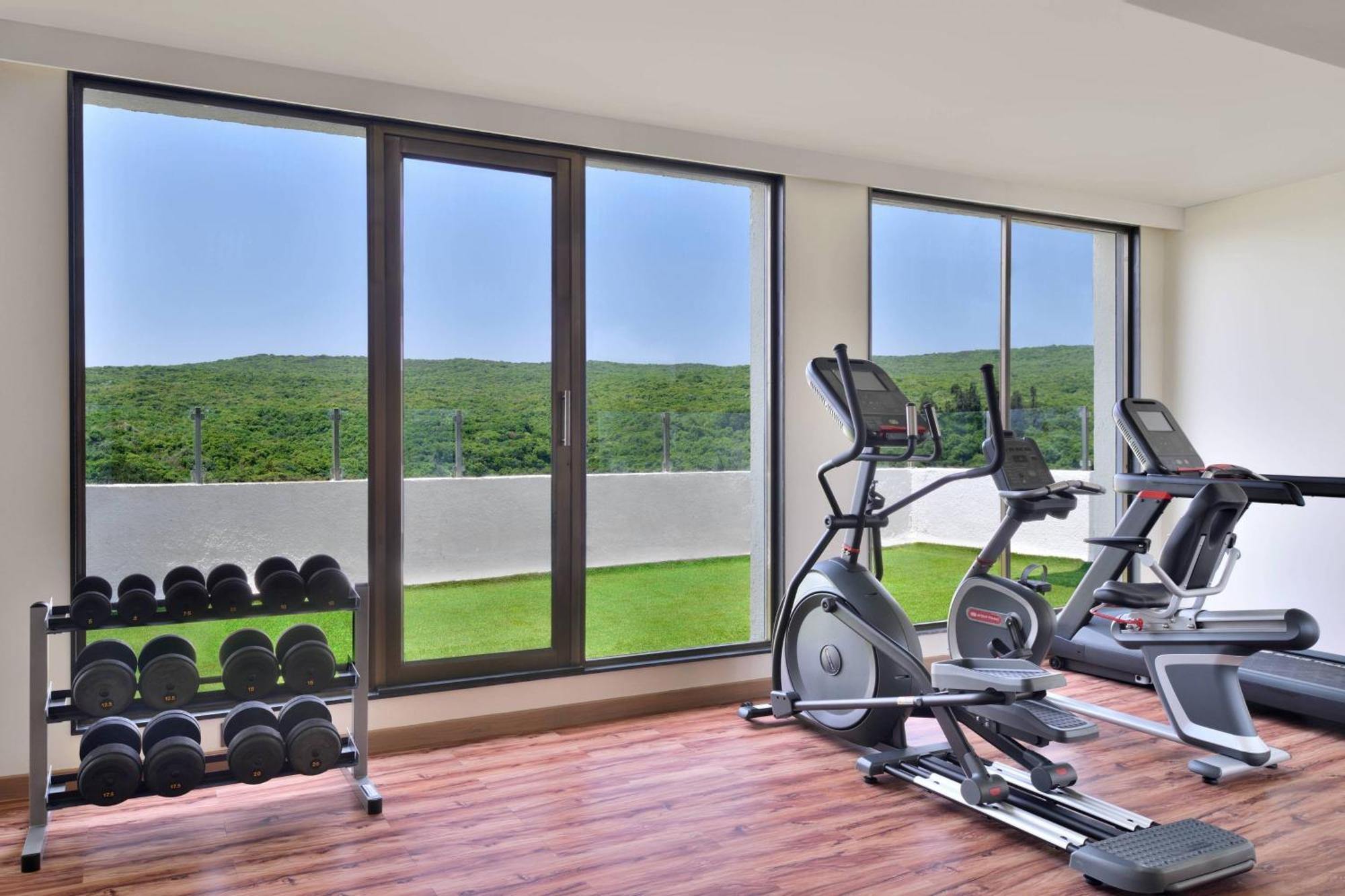 Courtyard By Marriott Mahabaleshwar Hotel Bagian luar foto